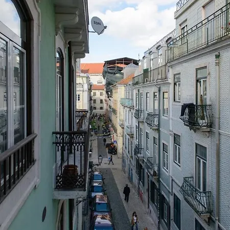Beautiful In Bairro Alto-gremio Apartman *
